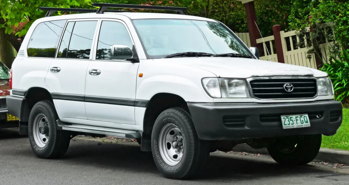 Toyota Land Cruiser Land Cruiser (J105)