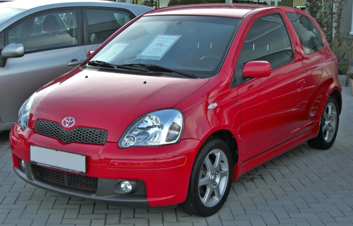 Toyota Yaris Yaris I (facelift 2003) 3-door